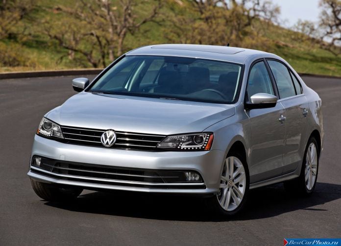 2015 Volkswagen Jetta - фотография 1 из 32