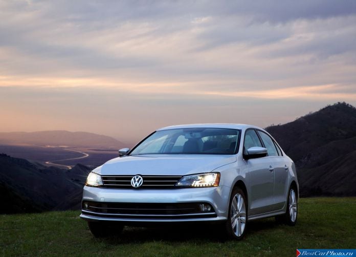 2015 Volkswagen Jetta - фотография 2 из 32