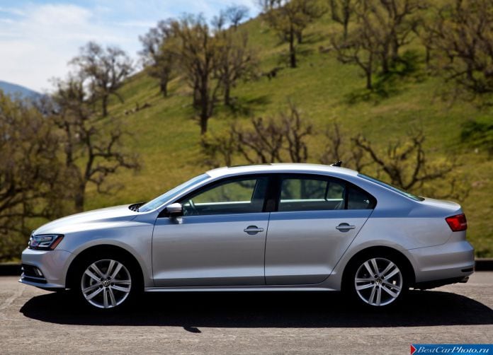 2015 Volkswagen Jetta - фотография 17 из 32