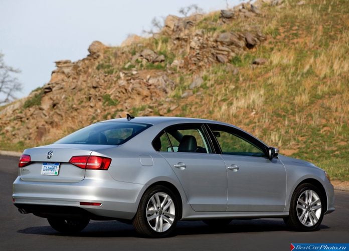 2015 Volkswagen Jetta - фотография 18 из 32 2015 Volkswagen Jetta - фотография 18 из 32