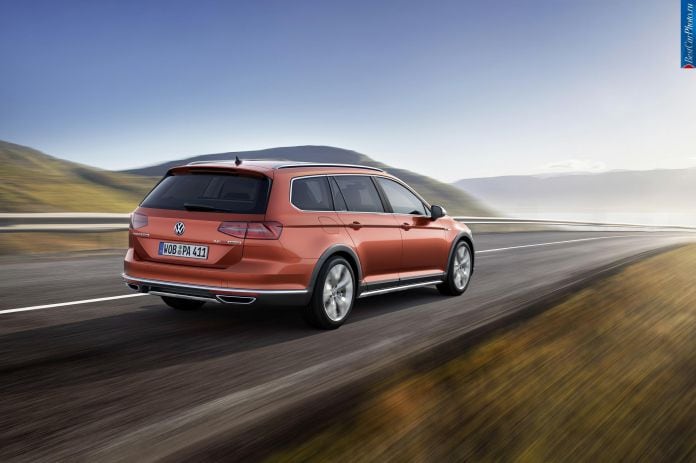 2015 Volkswagen Passat Alltrack - фотография 2 из 12 2015 Volkswagen Passat Alltrack - фотография 2 из 12