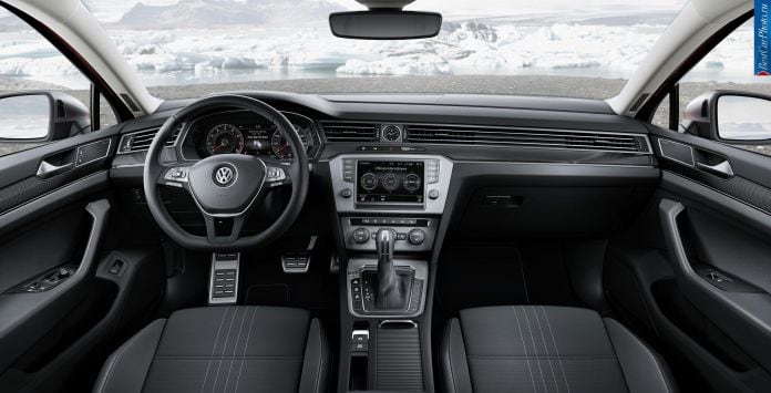 2015 Volkswagen Passat Alltrack - фотография 11 из 12