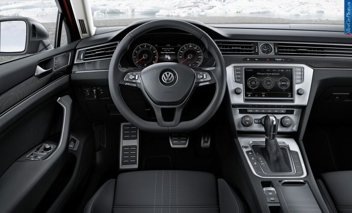 2015 Volkswagen Passat Alltrack - фотография 12 из 12