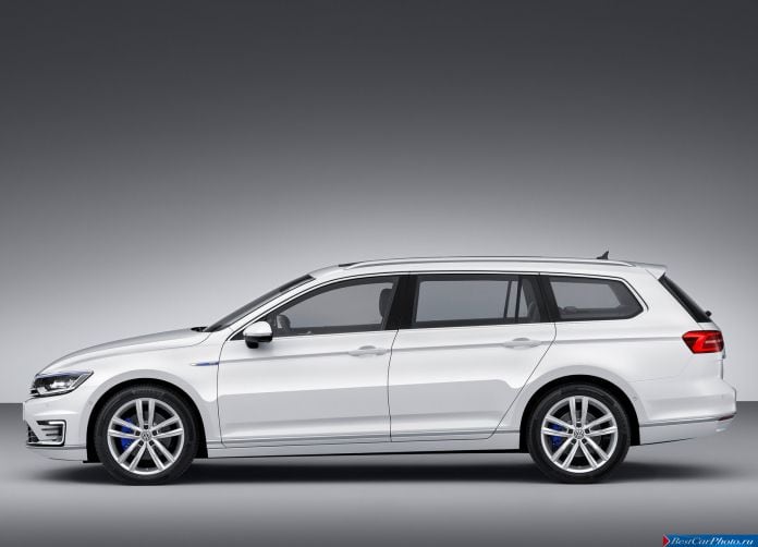 2015 Volkswagen Passat GTE - фотография 5 из 15