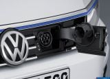 volkswagen_2015_passat_gte_012.jpg