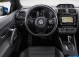 volkswagen_2015_scirocco_r_031.jpg