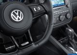 volkswagen_2015_scirocco_r_035.jpg