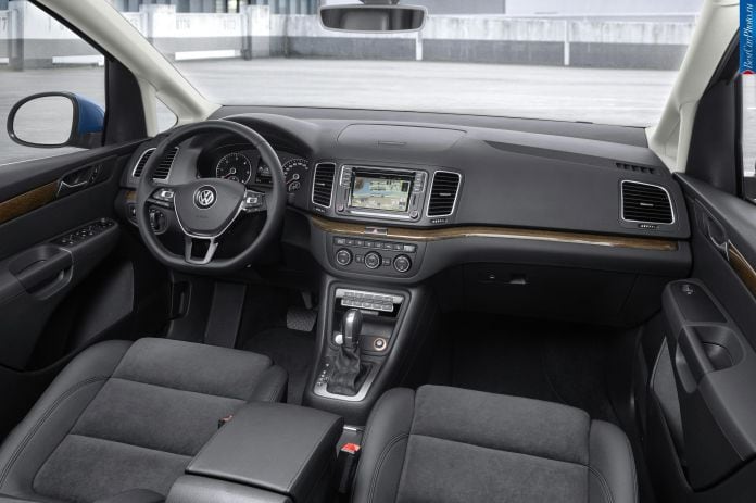2015 Volkswagen Sharan - фотография 10 из 12