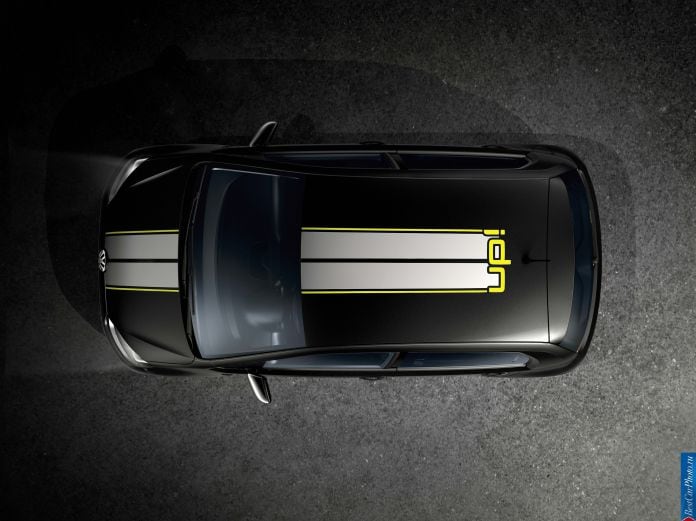 2015 Volkswagen Street Up! - фотография 2 из 4 2015 Volkswagen Street Up! - фотография 2 из 4