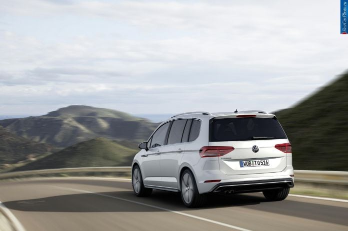 2015 Volkswagen Touran - фотография 2 из 12 2015 Volkswagen Touran - фотография 2 из 12