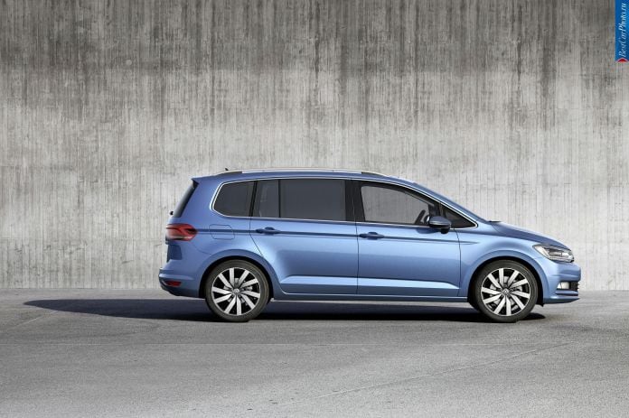 2015 Volkswagen Touran - фотография 9 из 12 2015 Volkswagen Touran - фотография 9 из 12