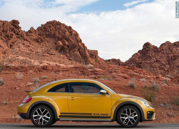 2016 Volkswagen Beetle Dune - фотография 5 из 8