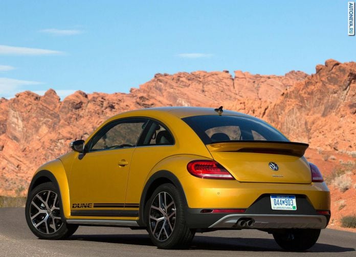 2016 Volkswagen Beetle Dune - фотография 6 из 8