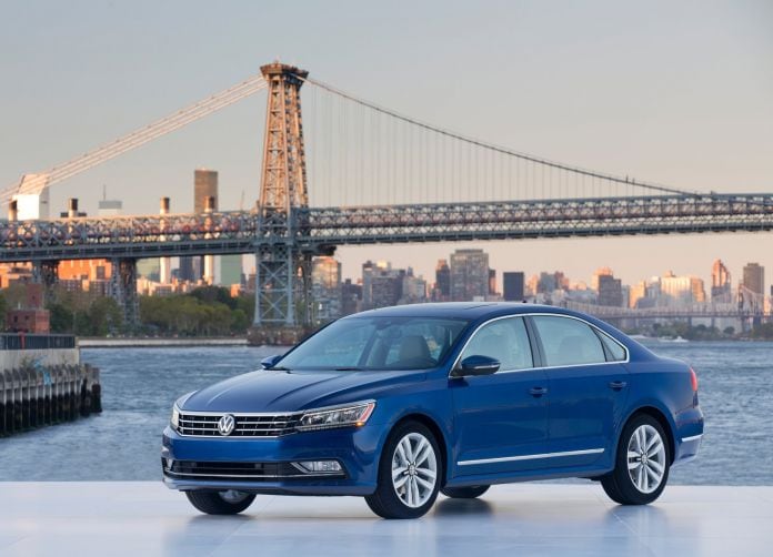 2016 Volkswagen Passat US - фотография 1 из 30