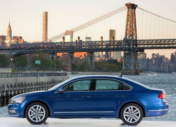 2016 Volkswagen Passat US - фотография 12 из 30