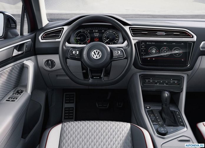 2016 Volkswagen Tiguan GTE Active Concept - фотография 12 из 26