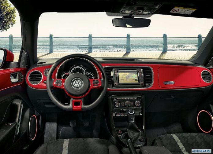2017 Volkswagen Beetle - фотография 7 из 55
