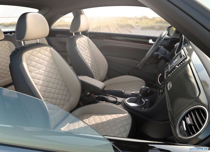 2017 Volkswagen Beetle - фотография 14 из 55