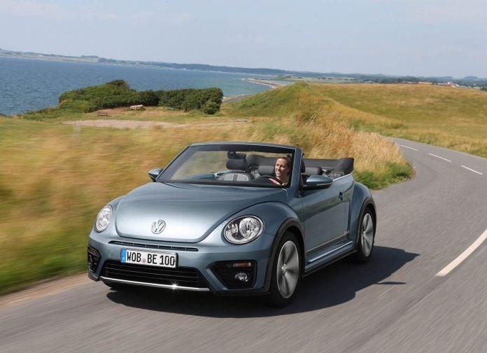 2017 Volkswagen Beetle - фотография 15 из 55