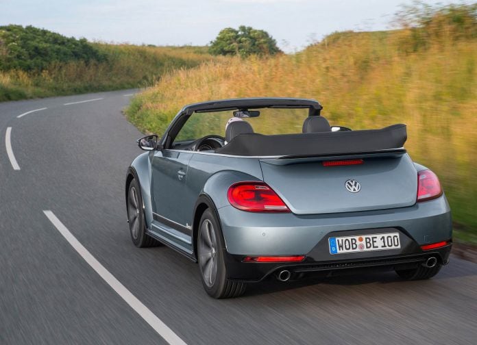 2017 Volkswagen Beetle - фотография 29 из 55
