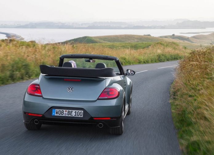 2017 Volkswagen Beetle - фотография 30 из 55 2017 Volkswagen Beetle - фотография 30 из 55