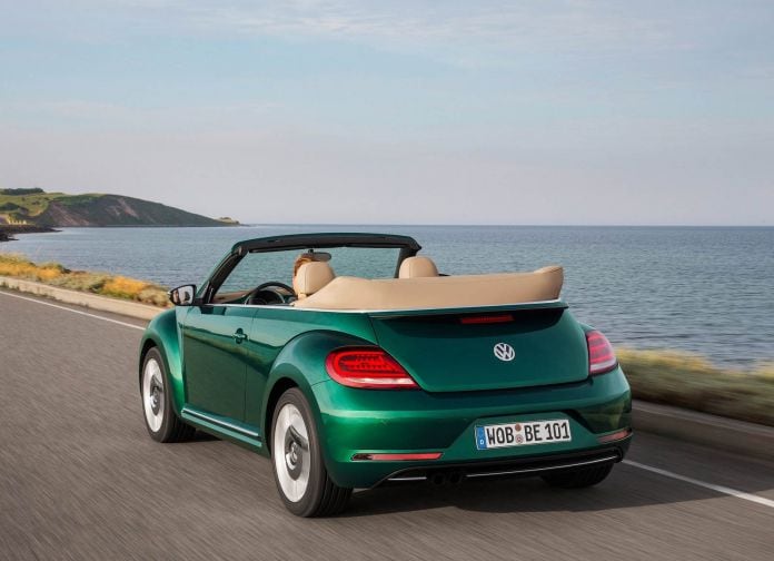 2017 Volkswagen Beetle - фотография 32 из 55 2017 Volkswagen Beetle - фотография 32 из 55