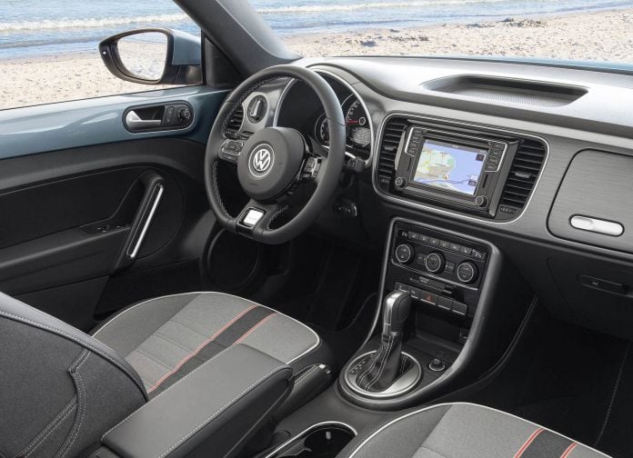 2017 Volkswagen Beetle - фотография 43 из 55 2017 Volkswagen Beetle - фотография 43 из 55