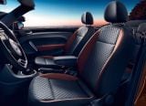volkswagen_2017_beetle_045.jpg