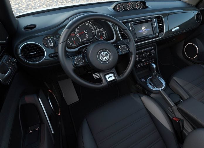 2017 Volkswagen Beetle - фотография 48 из 55