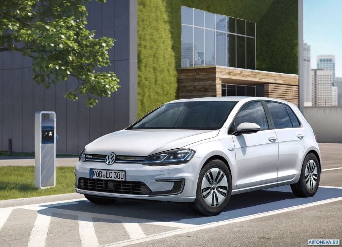2017 Volkswagen e-Golf - фотография 1 из 44