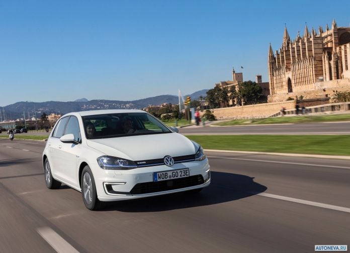 2017 Volkswagen e-Golf - фотография 11 из 44