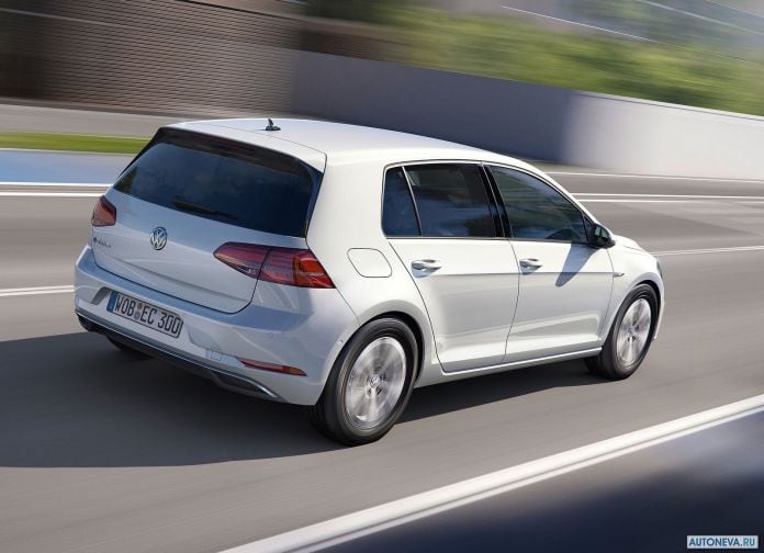 2017 Volkswagen e-Golf - фотография 18 из 44