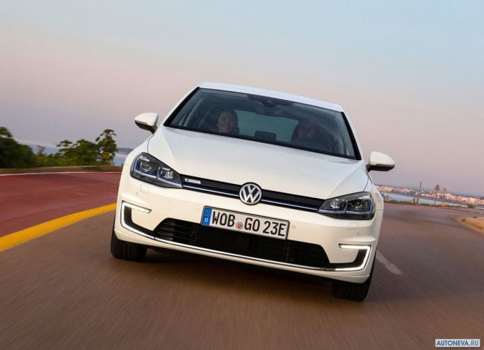 2017 Volkswagen e-Golf - фотография 22 из 44