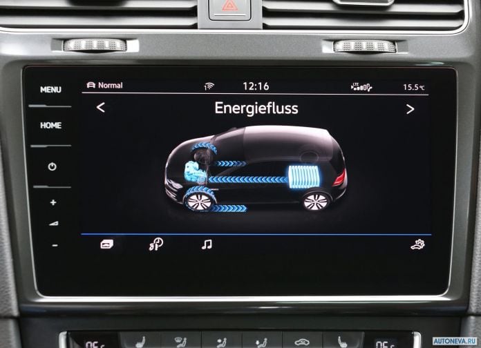 2017 Volkswagen e-Golf - фотография 35 из 44