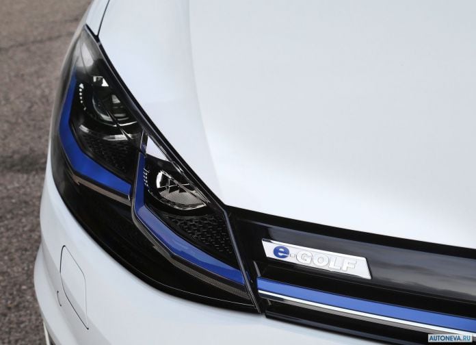2017 Volkswagen e-Golf - фотография 37 из 44