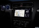 volkswagen_2017_golf_061.jpg