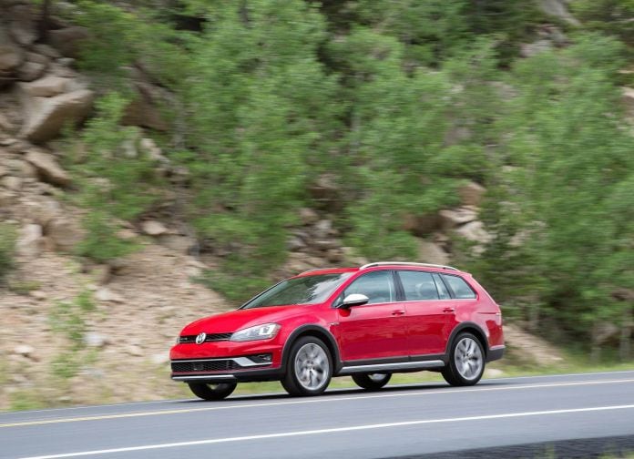 2017 Volkswagen Golf Alltrack - фотография 13 из 51