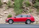 volkswagen_2017_golf_alltrack_025.jpg