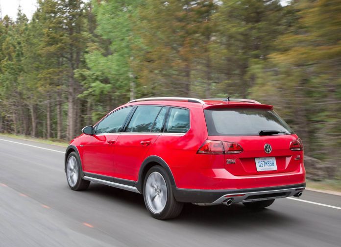 2017 Volkswagen Golf Alltrack - фотография 30 из 51