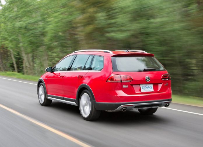 2017 Volkswagen Golf Alltrack - фотография 31 из 51