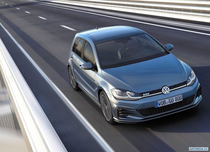 2017 Volkswagen Golf GTD - фотография 3 из 15