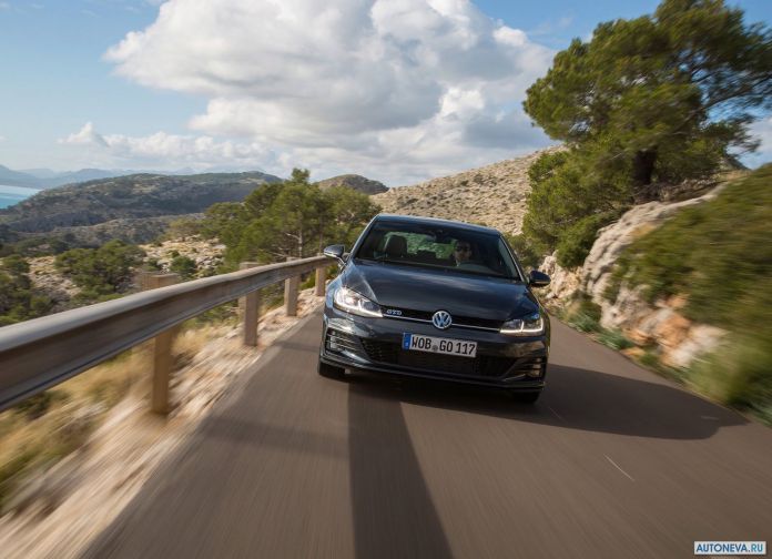 2017 Volkswagen Golf GTD - фотография 11 из 15