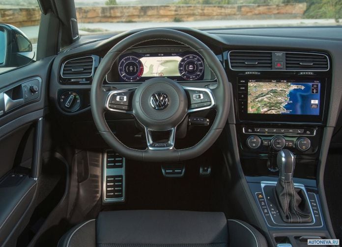 2017 Volkswagen Golf GTD - фотография 13 из 15 2017 Volkswagen Golf GTD - фотография 13 из 15