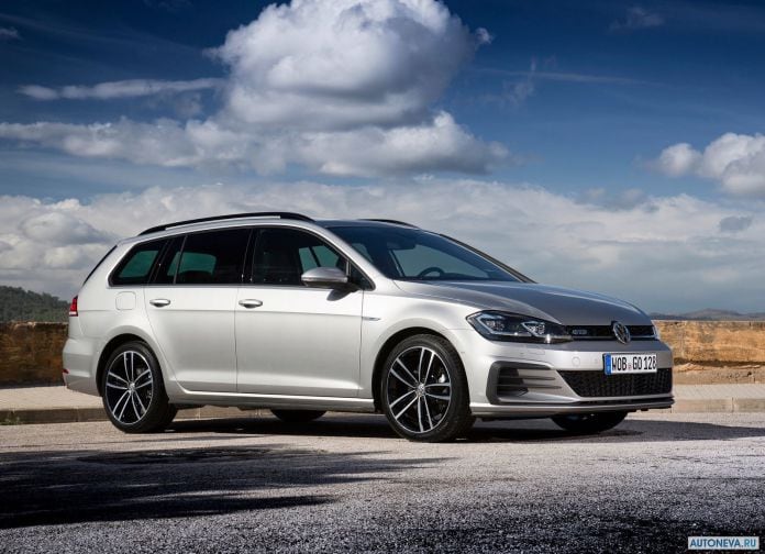 2017 Volkswagen Golf GTD Variant - фотография 2 из 15