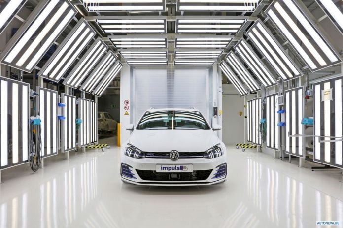 2017 Volkswagen Golf GTE Variant impulsE Concept - фотография 1 из 5 2017 Volkswagen Golf GTE Variant impulsE Concept - фотография 1 из 5