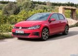 volkswagen_2017_golf_gti_013.jpg
