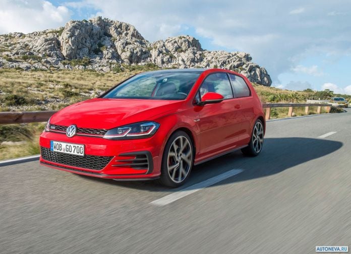 2017 Volkswagen Golf GTI - фотография 15 из 43
