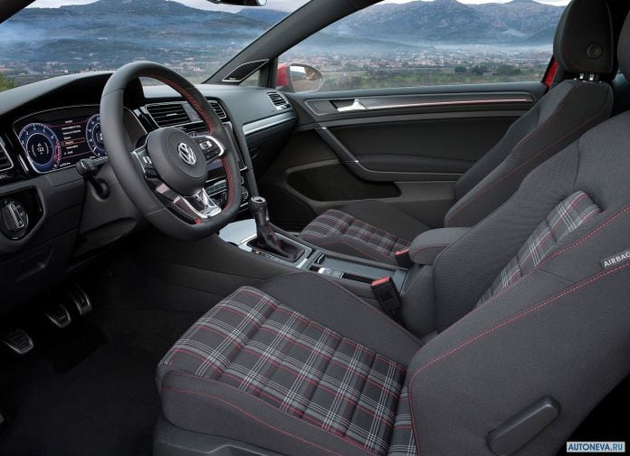 2017 Volkswagen Golf GTI - фотография 36 из 43 2017 Volkswagen Golf GTI - фотография 36 из 43