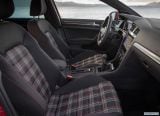 volkswagen_2017_golf_gti_038.jpg