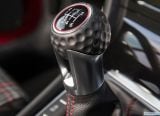 volkswagen_2017_golf_gti_040.jpg